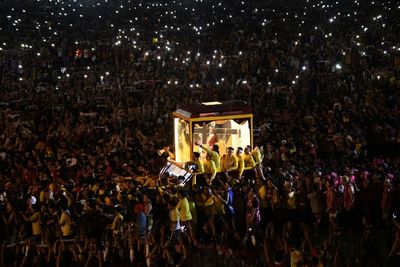 Philippine Catholic Devotees Mass In Manila Hoping For A Miracle