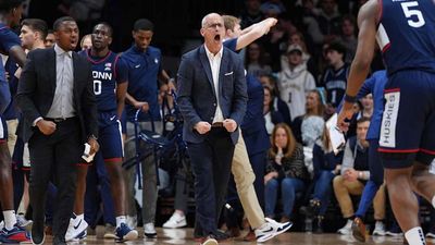 UConn's Dan Hurley Had Best Advice for Alex Karaban After Missed Free Throws Seal Loss