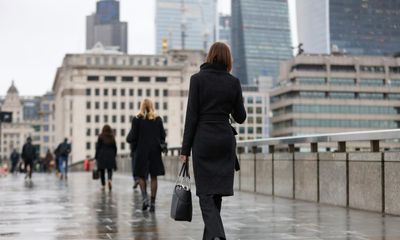 Permanent job vacancies in UK shrink at fastest pace for four years