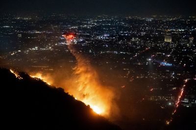 Billy Crystal, Mandy Moore among those who lost homes in Los Angeles fires