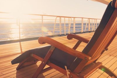 What happens when a passenger dies on a cruise ship?