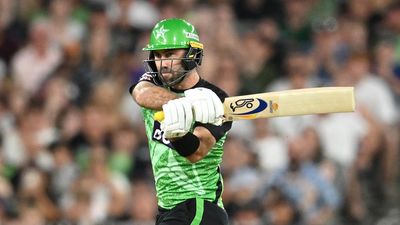 Maxwell helps Stars tame Sixers in BBL boilover