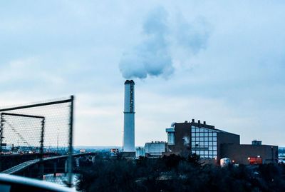 EPA to require municipal waste incinerators monitor for toxic emissions