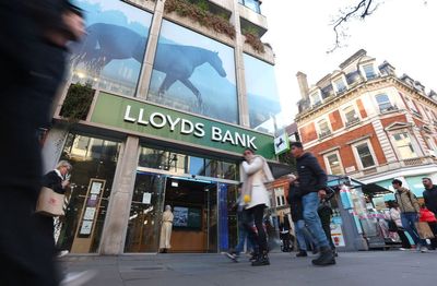 Lloyds, Halifax and Bank of Scotland to share bank branches but union fears it means more closures