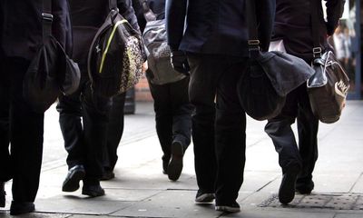 London council aims to become first in England to offer universal school uniform payment