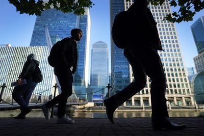 Pound tumbles to 14-month low as FTSE climbs despite slump from retail stocks