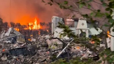 Actor returns to pile of ashes where his Los Angeles home of 13 years once stood