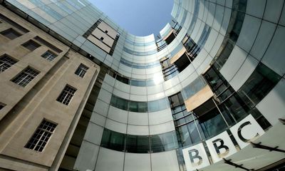 Met bans pro-Palestine march from gathering outside BBC headquarters