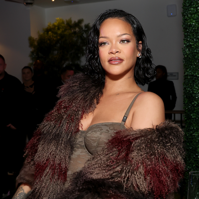 Rihanna’s New Pixie Cut Puts Her Curls Front and Center