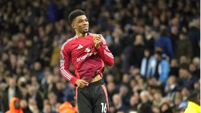 Amad Diallo signs new Manchester United contract