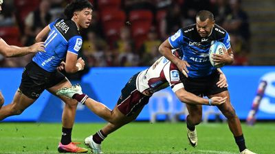 Western Force hand injured Kurtley Beale a lifeline