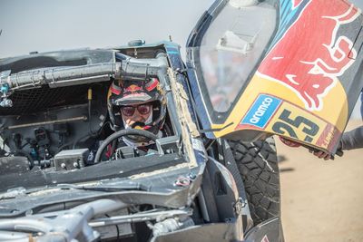 FIA defends Sainz Dakar withdrawal decision