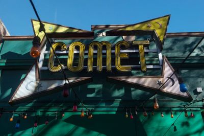 US 'Pizzagate' Conspiracy Theory Gunman Killed By Police