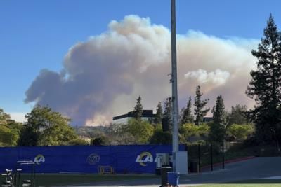 NFL Moves Rams' Playoff Game To Arizona Due To Wildfires