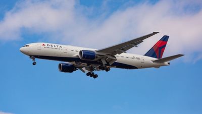 Delta Flies On Q4 Beat, Strong Guidance To Wrap Up Record Year