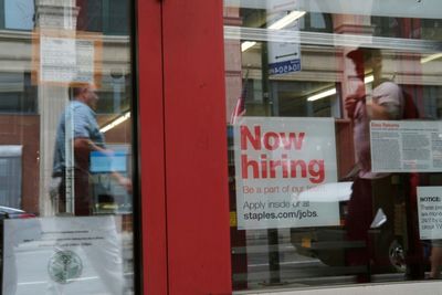 US Hiring Beats Expectations In December To Cap Solid Year