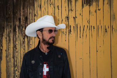 Ringo Starr’s "Look Up": Twangy triumph