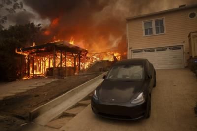 California Insurance Commissioner Halts Fire Insurance Cancelations For One Year