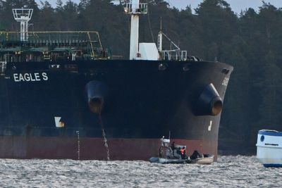 Shadow fleet of tankers keeps Russia's oil money flowing despite Western sanctions