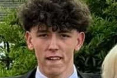 Three teenagers arrested after boy, 17, fatally stabbed near Bedford bus station
