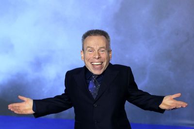 Actor Warwick Davis to receive Bafta Fellowship next month