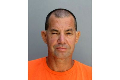 Arizona prosecutors seek death penalty after a 2-year pause in executions