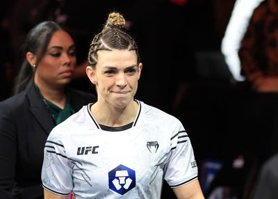 What time is Mackenzie Dern vs. Amanda Ribas rematch? Walkouts for UFC Fight Night 249 main event