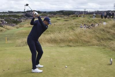 Jordan Spieth Returns To Golf After Successful Wrist Surgery