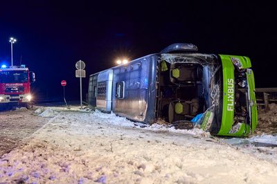 A bus accident on a highway in northeastern Germany leaves 2 dead