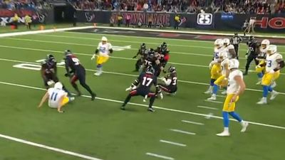 Texans' Confusing Two-Point Return vs. Chargers Was Beyond Bizarre