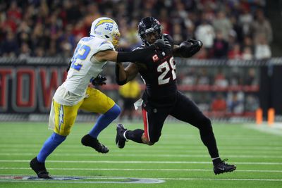 WATCH: Texans RB Joe Mixon seals win over Chargers with TD run