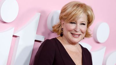 Bette Midler's bookshelf takes a unique approach to this eternal trend – her technique takes her storage 'from utilitarian to unforgettable'