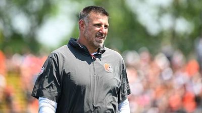 Patriots Hire Mike Vrabel As New Head Coach