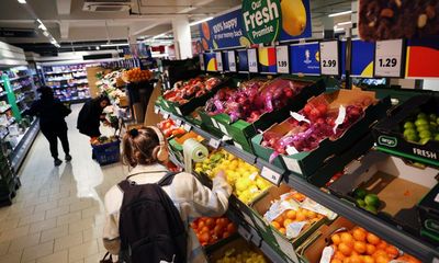 One in six UK workers skipping meals to make ends meet, says TUC