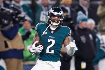 Darius Slay exits Eagles wild card game vs. Packers with elbow injury