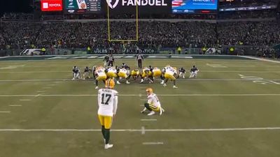 Tom Brady Delivered a Brutal Announcer's Jinx to Packers Kicker