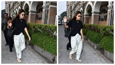 Anushka Sharma returns home after weekend getaway to Alibaug with Virat Kohli - Pics