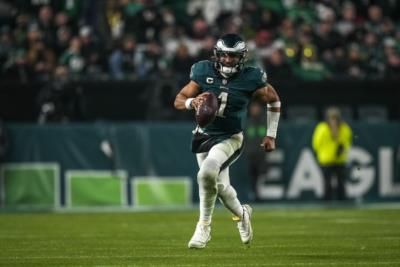 Eagles Dominate Packers In Wild-Card Showdown