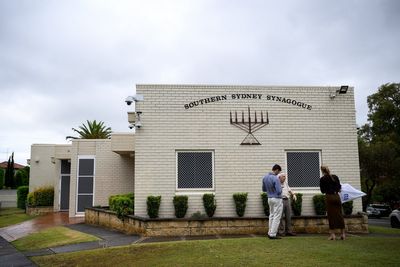 Counterterrorism police take over investigation into swastika vandalism at Sydney synagogue