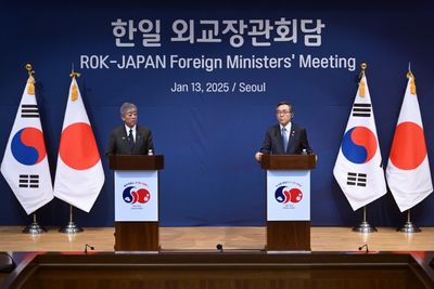 Japan FM In South Korea For Talks Before Trump Takes Office