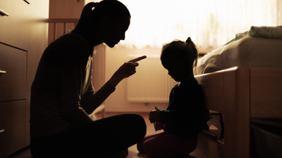 6 negative behaviours parents should let go of immediately