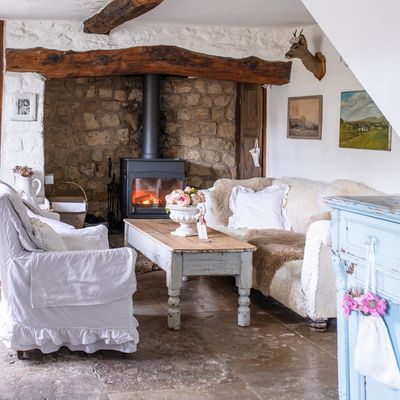 With this thatched cottage 'all practical thinking went out the window, and my heart won!’'