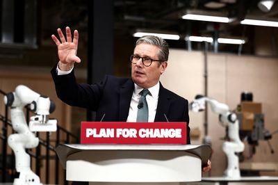 Starmer’s ‘AI superpower’ plan: what it means for UK workplaces & health data privacy