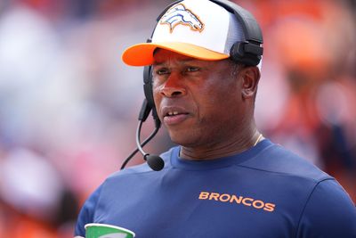 Raiders request head coach interview with Broncos DC Vance Joseph