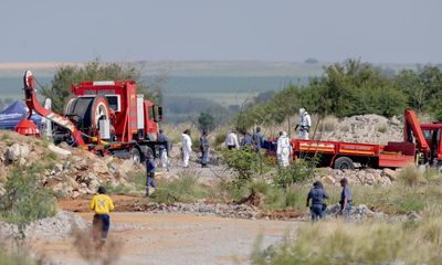 South Africa launches operation at illegal gold mine amid fears many dead