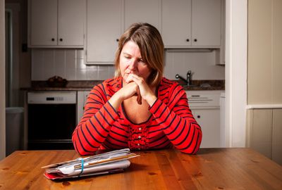 After 7 straight quarters when Americans kept getting richer, total household net worth just fell by $500 billion