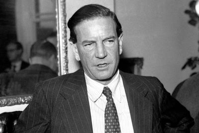 Last secrets of notorious spy Kim Philby revealed: from traitor’s confession to Queen’s involvement