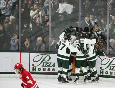 MSU Hockey remains in top spot of USCHO.com poll