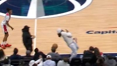 Jordan Poole Threw a Pass That Hit an Unsuspecting Fan in the Head