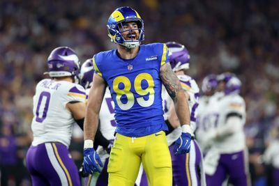 Tyler Higbee injury vs. Vikings: Latest news on Rams TE